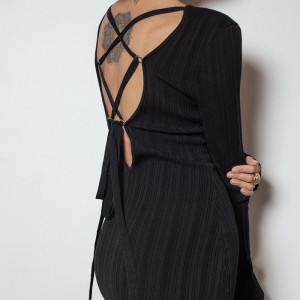 women silk blend yarn knitted long sleeve backless dress